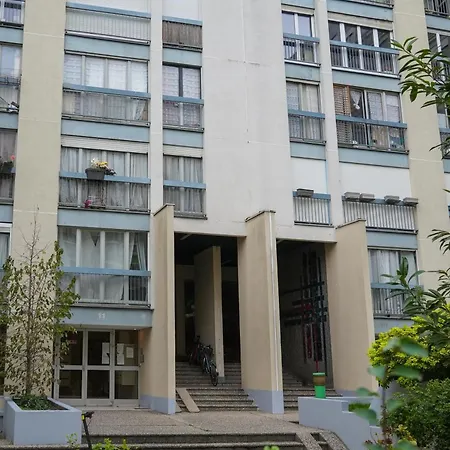 Apartment Confortable Et Lumineux A Belleville Paris